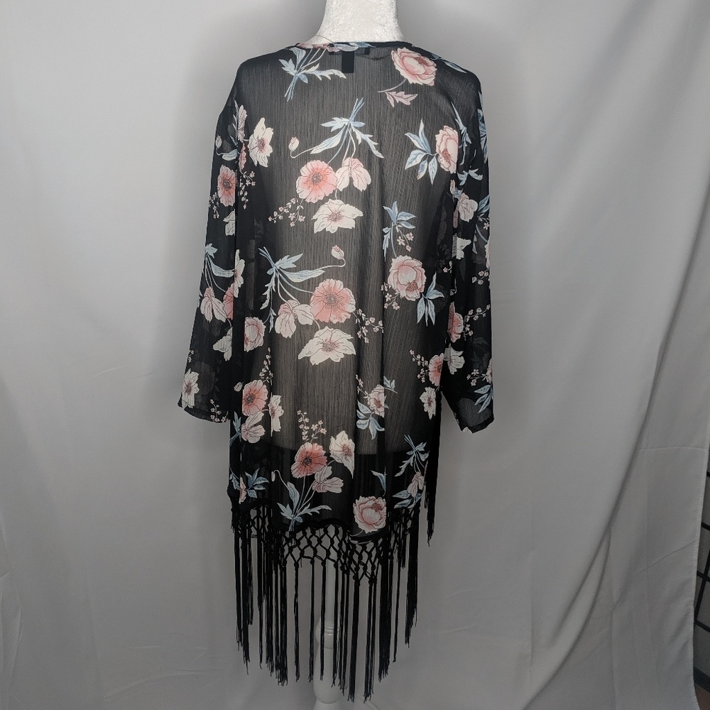 Torrid Black Floral Fringe Kimono Boho Festival - Picture 5 of 9